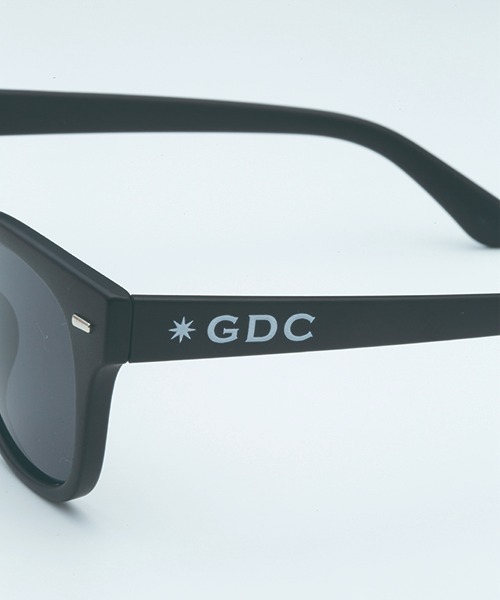 GDC（ジーディーシー）の「MAT FRAME SUNGLASSES（サングラス・メンズ・ブラック/パープル/イエロー・FREE）」の8枚目の写真