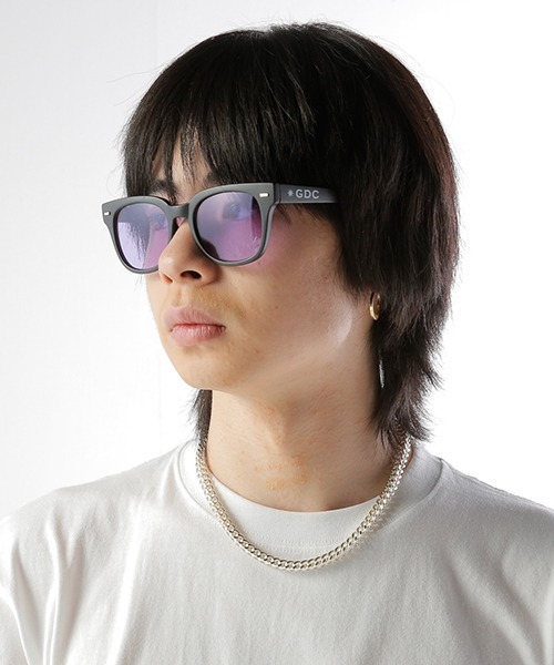 GDC（ジーディーシー）の「MAT FRAME SUNGLASSES（サングラス・メンズ・ブラック/パープル/イエロー・FREE）」の5枚目の写真
