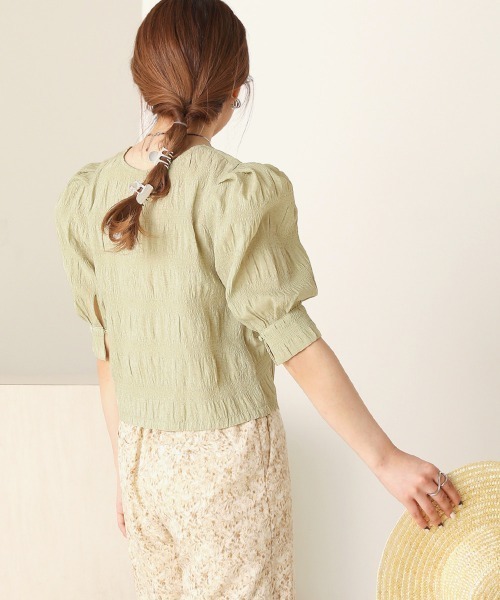 Bab(バブ)の「パフスリーブシャーリングブラウス(シャツ/ブラウス・レディース・ベージュ/パープル/ピンク/グリーン・M)」の17枚目の写真