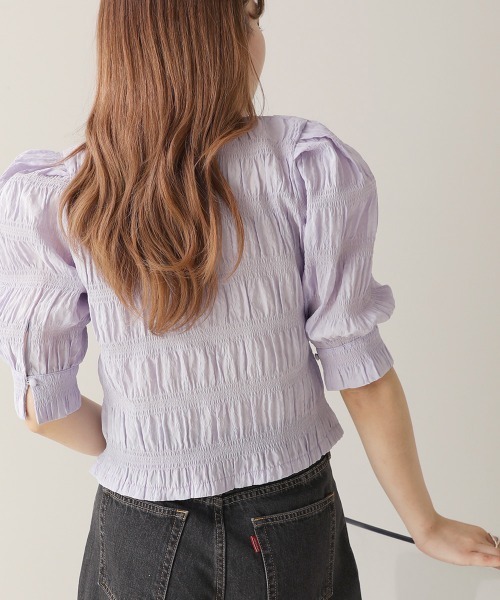 Bab(バブ)の「パフスリーブシャーリングブラウス(シャツ/ブラウス・レディース・ベージュ/パープル/ピンク/グリーン・M)」の7枚目の写真