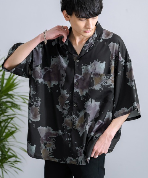 Rocky Monroe（ロッキーモンロー）の「オーバーサイズ ビッグシルエット総柄オープンカラーアロハシャツ（シャツ/ブラウス・メンズ・ブラック/ターコイズブルー/ネイビー系/ブラック系3/ベージュ/ブラック系/ホワイト系2/ブラック系2/ホワイト/ブルーグリーン/ホワイト系1/ネイビー/ブラウン系/ホワイト系/ブラック系1/オリーブ/グレー/ブラウン/レオパード/ブルー/ブラック系4/ホワイト系3/ホワイト系5/ホワイト系4・XL/L/M）」の13枚目の写真