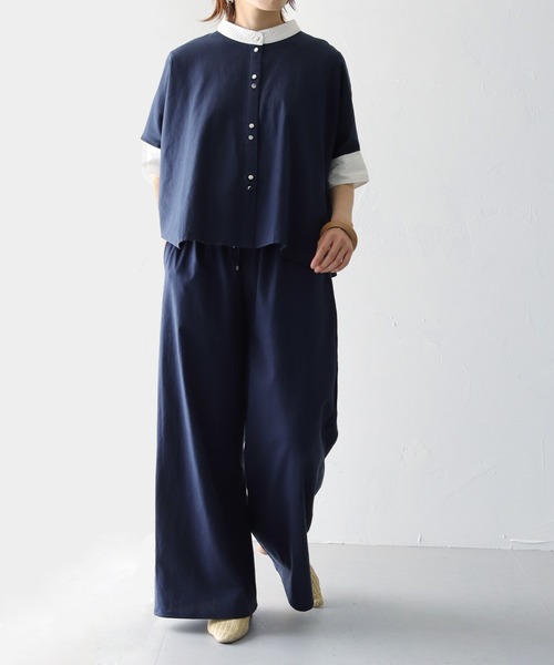 vingtrois（バントロア）の「【vingtrois】バンドカラーダブルボタンピンタックデザインリネンポンチョシャツ（シャツ/ブラウス・レディース・ベージュ/ネイビー/カーキ・M）」の10枚目の写真