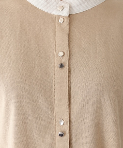 vingtrois（バントロア）の「【vingtrois】バンドカラーダブルボタンピンタックデザインリネンポンチョシャツ（シャツ/ブラウス・レディース・ベージュ/ネイビー/カーキ・M）」の13枚目の写真
