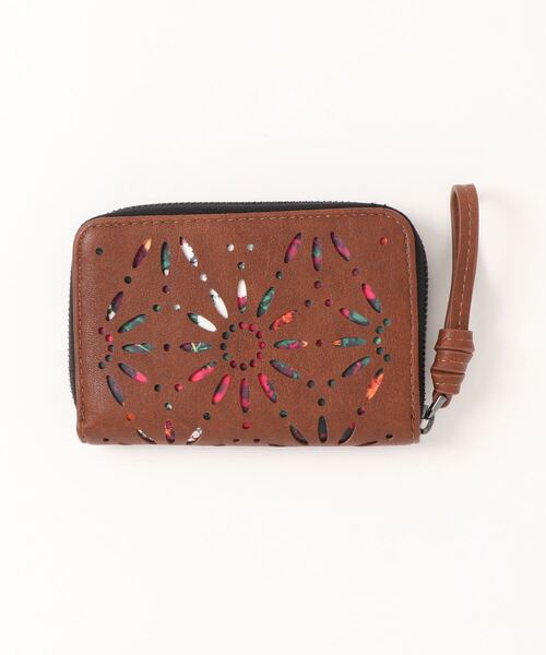 Desigual（デシグアル）の「パンチング加工 ミニ財布（財布・レディース・ブラウン・FREE）」の4枚目の写真