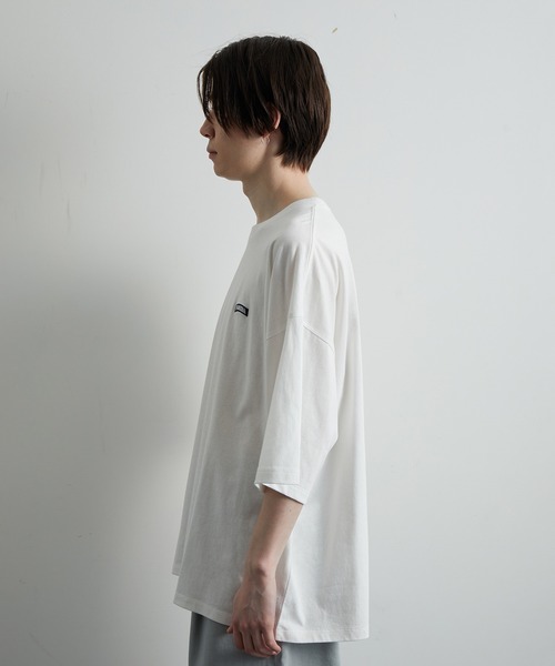 JUNRED（ジュンレッド）の「ランダムワッペンルーズTシャツ（Tシャツ/カットソー・メンズ・チャコールグレー/ホワイト・S/M/L）」の5枚目の写真