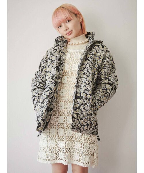 merry jenny（メリージェニー）の「daisyジャガードキルティングジャケット（マウンテンパーカー・レディース・ブラック/イエロー・FREE）」の15枚目の写真