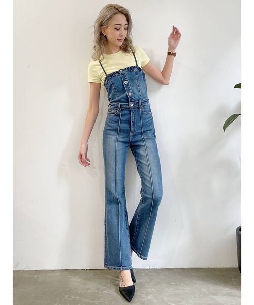 GYDA(ジェイダ)の「BACKリボンデニムロンパース(ワンピース・レディース・ブルー/ライトブルー・SMALL/MEDIUM)」の11枚目の写真