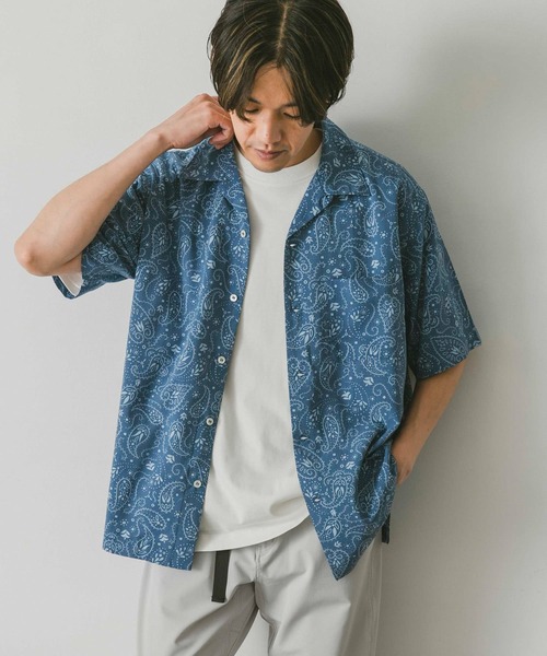 URBAN RESEARCH DOORS(アーバンリサーチドアーズ)の「ペイズリープリントショートスリーブシャツ(シャツ/ブラウス・メンズ・チャコールグレー/ブルー/ブラウン・MEDIUM/LARGE)」の4枚目の写真