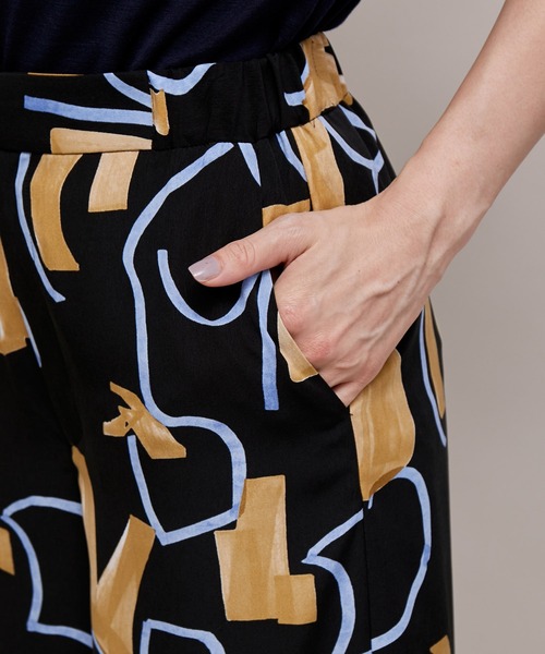 ROPE'（ロペ）の「オリジナルプリント柄ワイドストレートパンツ（その他パンツ・レディース・ブラック/ベージュ/ベージュ系その他・38/36）」の10枚目の写真