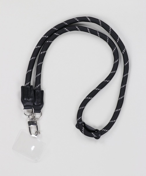 SPINNS（スピンズ）の「スマホショルダー付け替え用クリアアジャスター付き ループストラップ（スマホグッズ・レディース・ホワイト×シルバー/ベージュ/ブラック×シルバー・ONESIZE）」の6枚目の写真