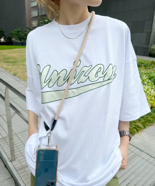 SPINNS（スピンズ）の「スマホショルダー付け替え用クリアアジャスター付き ループストラップ（スマホグッズ・レディース・ホワイト×シルバー/ベージュ/ブラック×シルバー・ONESIZE）」の8枚目の写真