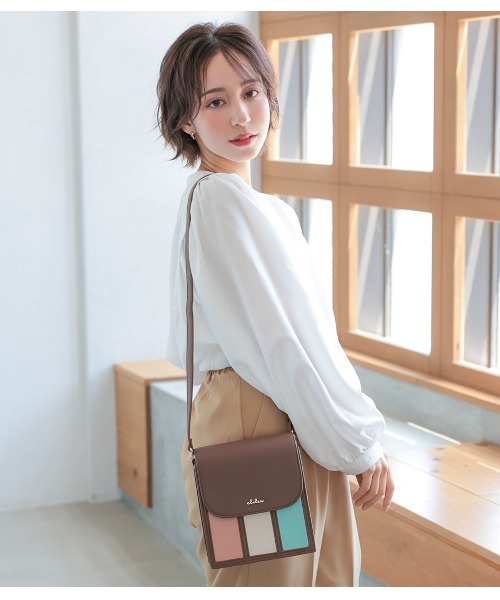 Clelia（クレリア）の「ストライプスクエアミニショルダーバッグ（ショルダーバッグ・レディース・グレー系その他/パープル系その他/ピンク系その他/ブラウン系その他/ラベンダー・ONE SIZE）」の5枚目の写真