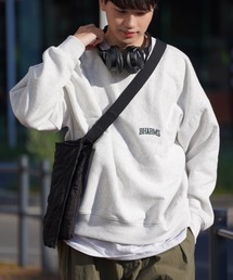 COURO（コウロ）の「オーバーサイズ　ビッグシルエット　カレッジロゴ刺繍入り　裏起毛スウェット（スウェット・メンズ）」