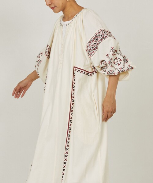 Freada フリーダ 22AW インド起毛コットンモスクロス刺繡 ワンピース Freada（フリーダ）の「Freada/フリーダ インド起毛コットンモスクロス