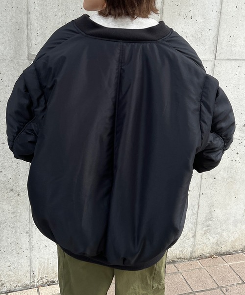 kutir(クティール)の「【2WAY】ボリュームスリーブMA-1(MA-1・レディース・ブラック/カーキ/アイボリー・FREE)」の7枚目の写真