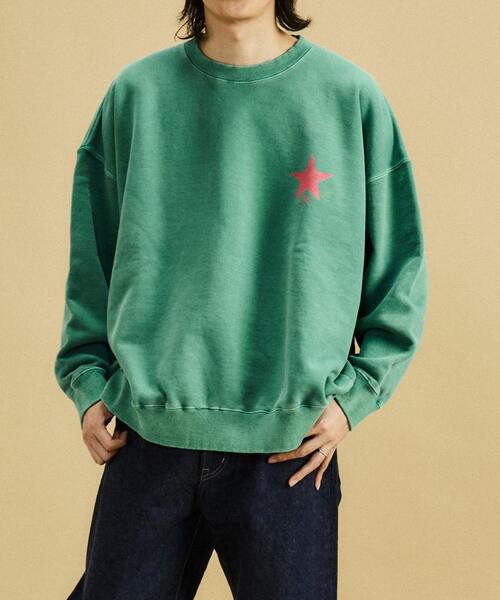 CONVERSE TOKYO（コンバーストウキョウ）の「ピグメントメッセージロゴスウェット（スウェット・メンズ・ブルー/グリーン/チャコールグレー・FREE）」の4枚目の写真