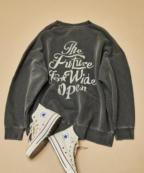 CONVERSE TOKYO（コンバーストウキョウ）の「ピグメントメッセージロゴスウェット（スウェット・メンズ・ブルー/グリーン/チャコールグレー・FREE）」の13枚目の写真