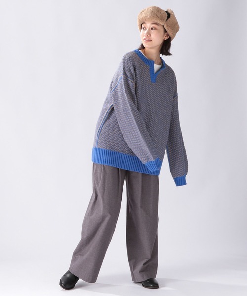 niko and（ニコアンド）の「スリットネックジャカードビッグプル