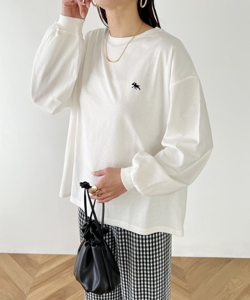 POLOCHAMPS（ポロチャンプス）の「【POLOCHAMPS/ポロチャンプス】別注 ワンポイント刺繍 ボリューム袖 ロングTシャツ（Tシャツ/カットソー・レディース・ホワイト/ライトグレー/ブラック/ライラック・FREE）」の16枚目の写真