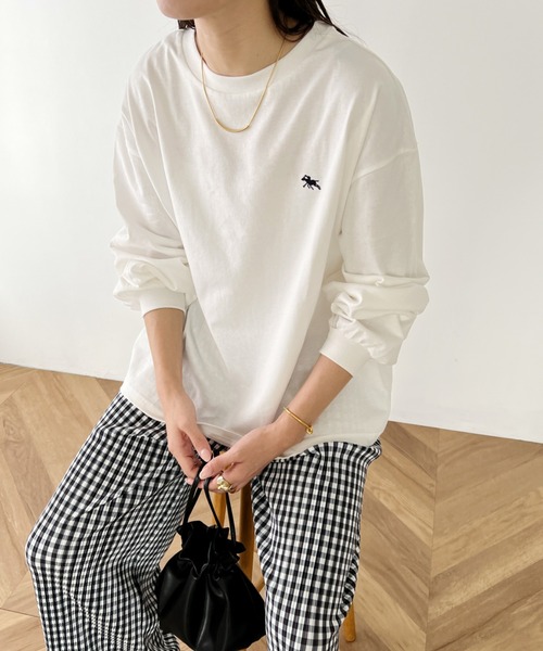 POLOCHAMPS（ポロチャンプス）の「【POLOCHAMPS/ポロチャンプス】別注 ワンポイント刺繍 ボリューム袖 ロングTシャツ（Tシャツ/カットソー・レディース・ホワイト/ライトグレー/ブラック/ライラック・FREE）」の9枚目の写真