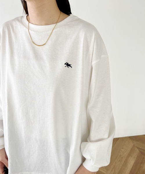 POLOCHAMPS（ポロチャンプス）の「【POLOCHAMPS/ポロチャンプス】別注 ワンポイント刺繍 ボリューム袖 ロングTシャツ（Tシャツ/カットソー・レディース・ホワイト/ライトグレー/ブラック/ライラック・FREE）」の21枚目の写真
