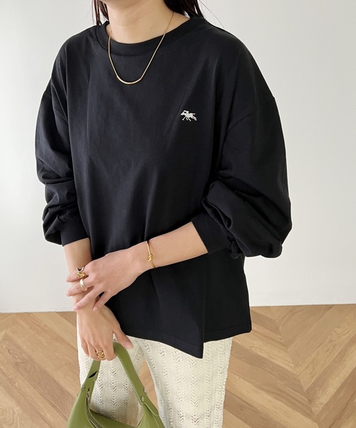 POLOCHAMPS（ポロチャンプス）の「【POLOCHAMPS/ポロチャンプス】別注 ワンポイント刺繍 ボリューム袖 ロングTシャツ（Tシャツ/カットソー・レディース・ホワイト/ライトグレー/ブラック/ライラック・FREE）」の5枚目の写真