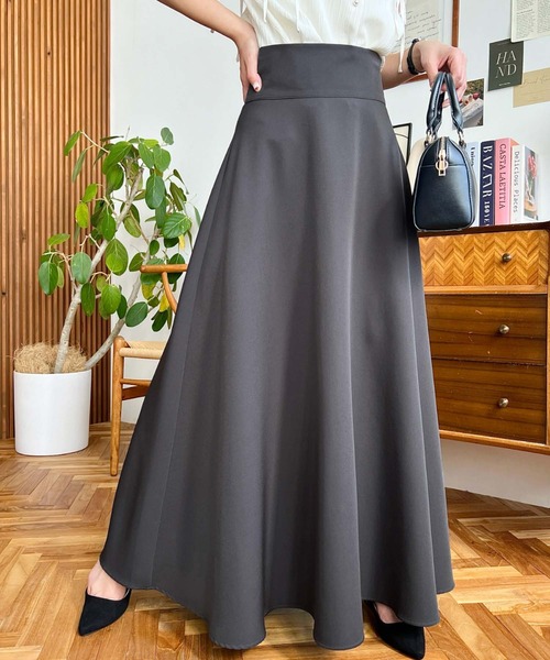 moment+(モーメントプラス)の「【累計販売枚数2万枚突破!】カットジョーゼットハイウエストボリュームフレアスカート(スカート・レディース・グレイッシュベージュ/アイボリー/ブラック/チャコールグレー/ブラウン・L/M/S)」の16枚目の写真