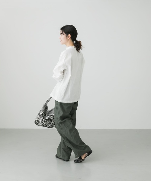 かぐれ（カグレ）の「フリルカラーブラウス（シャツ/ブラウス・レディース・ブラック/オフホワイト・FREE）」の19枚目の写真