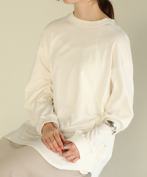 aity(アイティ)の「後ろボタンロングスリーブカットソー(Tシャツ/カットソー・レディース・チャコールグレー/グレー/オフホワイト/ブラック/カーキ・M)」の2枚目の写真
