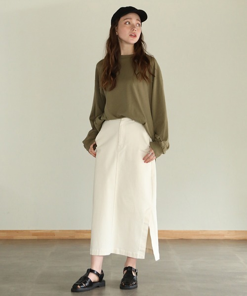 aity(アイティ)の「後ろボタンロングスリーブカットソー(Tシャツ/カットソー・レディース・チャコールグレー/グレー/オフホワイト/ブラック/カーキ・M)」の5枚目の写真