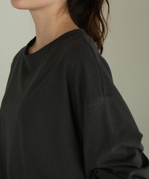 aity(アイティ)の「後ろボタンロングスリーブカットソー(Tシャツ/カットソー・レディース・チャコールグレー/グレー/オフホワイト/ブラック/カーキ・M)」の13枚目の写真