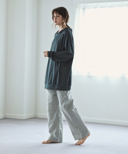 aity(アイティ)の「UPF50+UVカットプルオーバー ラッシュガード レディース(ラッシュガード・レディース・チャコール/カーキ/ネイビー/ブラック/モカ・FREE)」の7枚目の写真