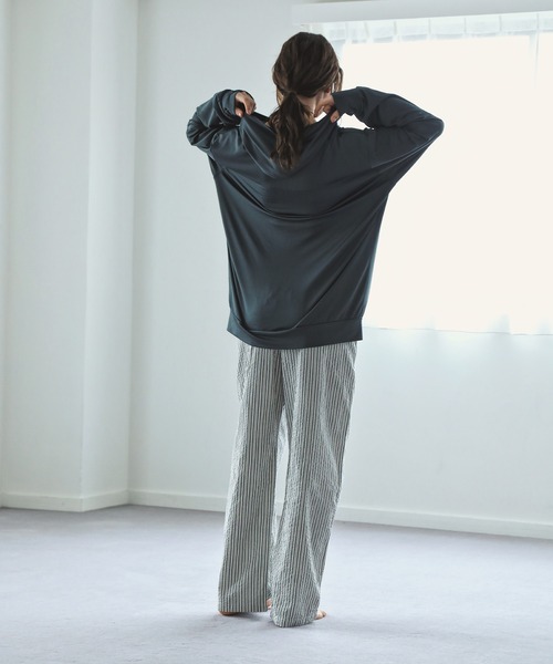 aity(アイティ)の「UPF50+UVカットプルオーバー ラッシュガード レディース(ラッシュガード・レディース・チャコール/カーキ/ネイビー/ブラック/モカ・FREE)」の11枚目の写真
