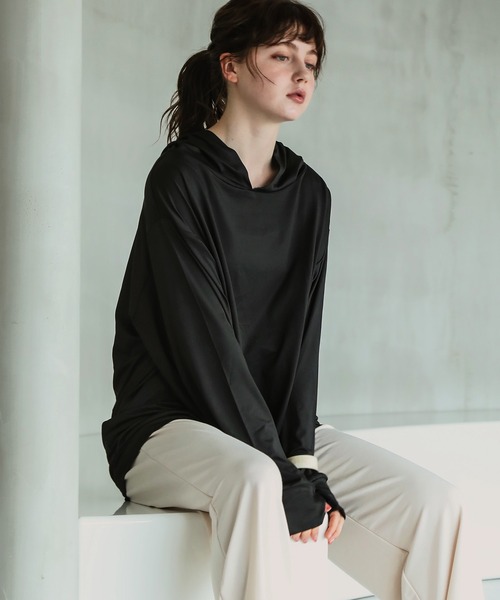 aity(アイティ)の「UPF50+UVカットプルオーバー ラッシュガード レディース(ラッシュガード・レディース・チャコール/カーキ/ネイビー/ブラック/モカ・FREE)」の21枚目の写真