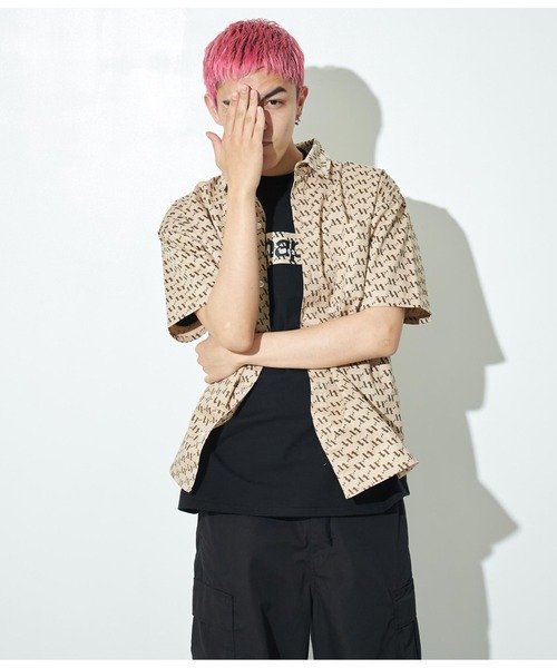 ANAP（アナップ）の「UNISEX対応 モノグラムデニムシャツ【親子・ジュニアお揃い】（シャツ/ブラウス・レディース・ベージュ/ブルー・FREE）」の9枚目の写真