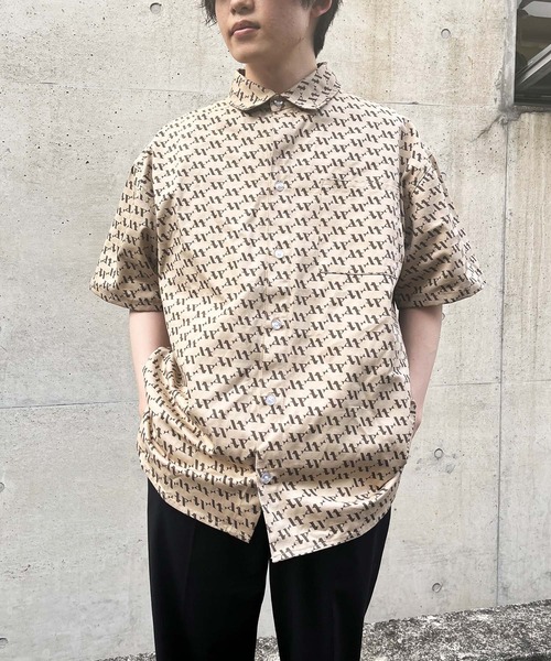 ANAP（アナップ）の「UNISEX対応 モノグラムデニムシャツ【親子・ジュニアお揃い】（シャツ/ブラウス・レディース・ベージュ/ブルー・FREE）」の20枚目の写真