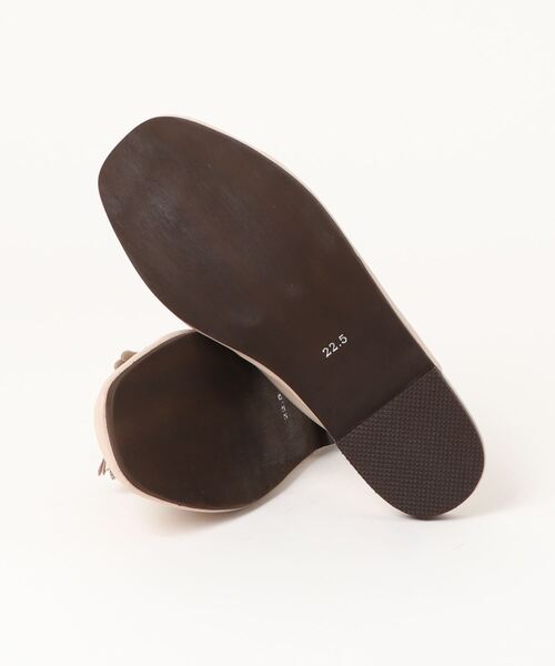 Piedi Nudi（ピエディヌーディ）の「（hocco/ﾎｯｺ） 本革 タッセル ミュールローファー（サンダル・レディース・アイボリー/ダークブラウン/ブラック・24.0cm/23.5cm/24.5cm/22.5cm/23.0cm）」の5枚目の写真