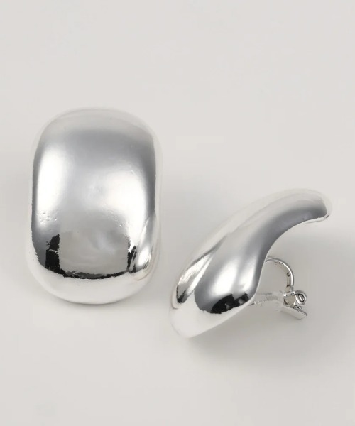 Nothing And Others(ナッシングアンドアザーズ)の「Nothing And Others/ナッシングアンドアザーズ/Smoothly Earrings(イヤリング・レディース・シルバー・F)」の4枚目の写真