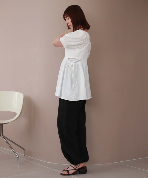 archives（アルシーヴ）の「ふくれＪＱカットアウトチュニック（シャツ/ブラウス・レディース・ミント/ブラック/オフホワイト・MEDIUM）」の6枚目の写真