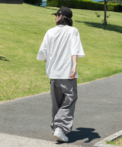 kutir（クティール）の「ストリートアソートグラフィックTシャツ（Tシャツ/カットソー・メンズ・スミクロ/ホワイト系その他/ブラック/オフホワイト/チャコールグレー・LARGE/MEDIUM）」の12枚目の写真