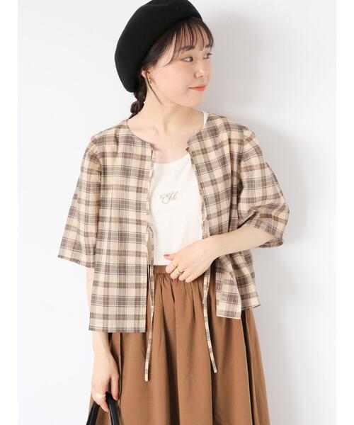 ehka sopo（エヘカソポ）の「ワンポイント刺繍タンクトップ（タンクトップ・レディース・グリーン/ベージュ/ブラック/キナリ・F）」の10枚目の写真