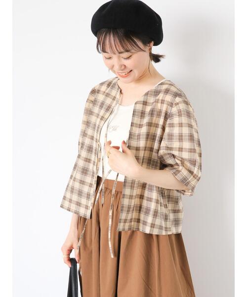 ehka sopo（エヘカソポ）の「ワンポイント刺繍タンクトップ（タンクトップ・レディース・グリーン/ベージュ/ブラック/キナリ・F）」の19枚目の写真