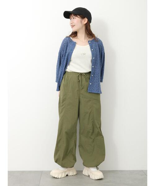 ehka sopo（エヘカソポ）の「ワンポイント刺繍タンクトップ（タンクトップ・レディース・グリーン/ベージュ/ブラック/キナリ・F）」の20枚目の写真