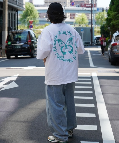 Aim For(エイムフォー)の「【Aim For】バタフライバックプリント オーバーサイズTシャツ ユニセックス(Tシャツ/カットソー・メンズ・ホワイト/ブラック/グリーン・M/L)」の19枚目の写真