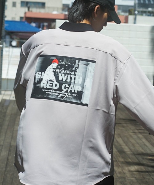 Red Cap Girl(レッドキャプガール)の「【UNIIT/ユニット】【RED CAP GIRL/レッドキャップガール】UNIIT×RED CAP GIRL コラボ ナチュラル ストレッチ ルーズシルエット バックプリント シャツ(シャツ/ブラウス・メンズ・ホワイト系その他/グレー系その他/ブルー/チャコールグレー/ベージュ系その他/ホワイト・LARGE/MEDIUM)」の5枚目の写真