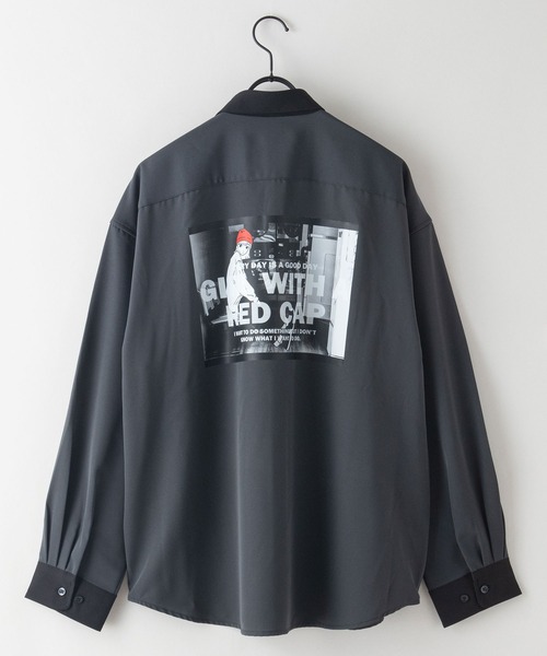 Red Cap Girl(レッドキャプガール)の「【UNIIT/ユニット】【RED CAP GIRL/レッドキャップガール】UNIIT×RED CAP GIRL コラボ ナチュラル ストレッチ ルーズシルエット バックプリント シャツ(シャツ/ブラウス・メンズ・ホワイト系その他/グレー系その他/ブルー/チャコールグレー/ベージュ系その他/ホワイト・LARGE/MEDIUM)」の20枚目の写真