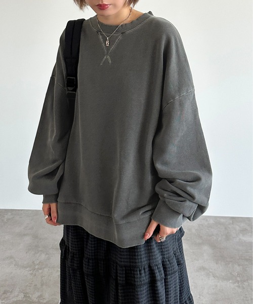 apres jour mignon(アプレジュールミニョン)の「ピグメントスウェット【ZOZOTOWN限定アイテム】(スウェット・レディース・パープル/ネイビー/ブラック系その他/グリーン/ダークブラウン/マスタード/オレンジ・フリー/X-LARGE)」の9枚目の写真