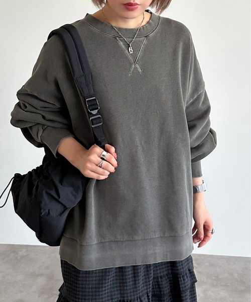 apres jour mignon(アプレジュールミニョン)の「ピグメントスウェット【ZOZOTOWN限定アイテム】(スウェット・レディース・パープル/ネイビー/ブラック系その他/グリーン/ダークブラウン/マスタード/オレンジ・フリー/X-LARGE)」の10枚目の写真