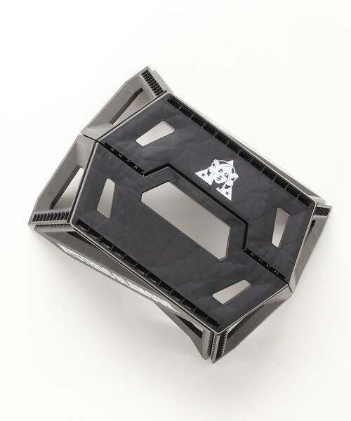 HYSTERIC GLAMOUR（ヒステリックグラマー）の「TRIANGLE WOMAN フォーダブルチェア23cm（家具・メンズ・カーキ/ベージュ/ブラック・FREE）」の5枚目の写真