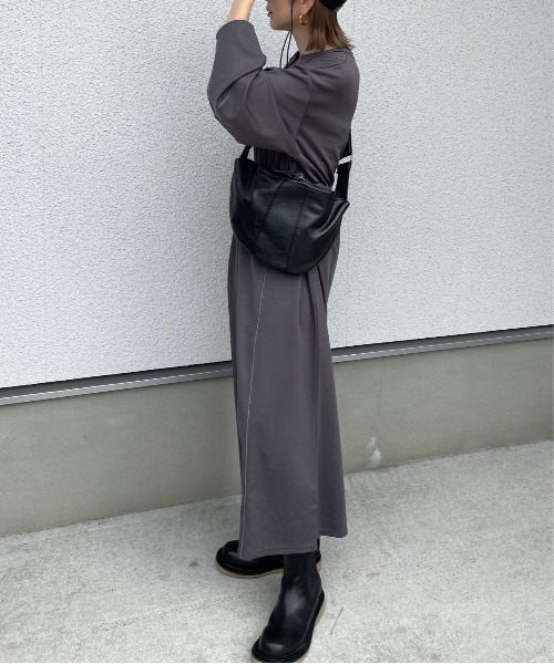 y/m by misato（イムバイミサト）の「ポンチウエストドロストワンピース（ワンピース・レディース・ブラック/アイボリー/チャコールグレー・FREE）」の14枚目の写真